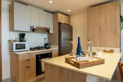 Image de Coastal Escape / Beach / Pool / Lake / 5 Guests