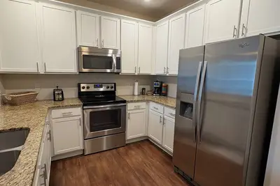 Image de Our cozy apartment is in one of the most walkable areas in Charlotte!