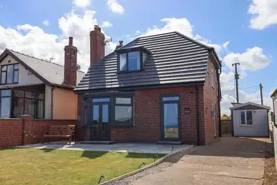 Image de Floraville, pet friendly, character holiday cottage in Cayton Bay