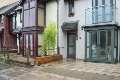 Image de 3 chambres à coucher à Fishguard