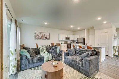 Image de Screened Patio: Townhome 3 Mi to Dtwn Wilson!