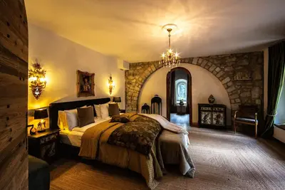 Image de Elegant Courtyard Retreat on Estate near Geneva. Mont Blanc views. Pet-Friendly!