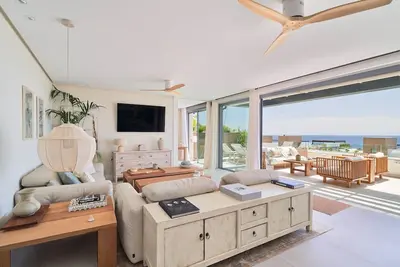 Image de Marbella Unique (Piscine Privée Chauffée)