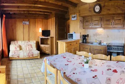 Image de À 150m des pistes de ski, 1er étage, vue pistes de ski, balcon, 30m², Les Saisies