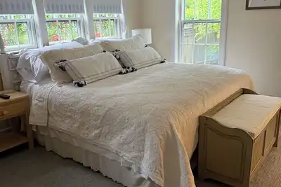 Image de Adorable cottage with access to tennis courts and pool