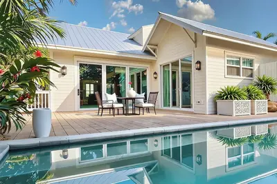 Image de Azure Key West - Stunning New Home with Heated Pool - 4 Bedrooms Available