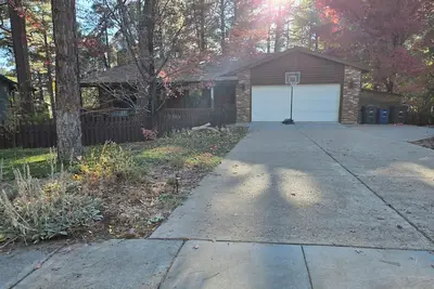 Image de Delightful Hideout in the Pines. 3-bedroom residence with Hot Tub in Flagstaff