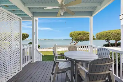 Image de Villa 5008 on Duck Key Boat Slip Available - 2bd 1. 5ba