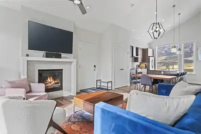 Image de Canmore: 3br Condo in Stewart Creek