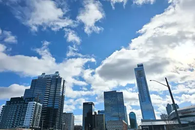 Image de Mordern 2BedRoom Downtown Apt with Free Parking & Wifi