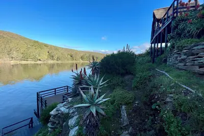 Image de 4-bedroom Rustic Riverside Retreat