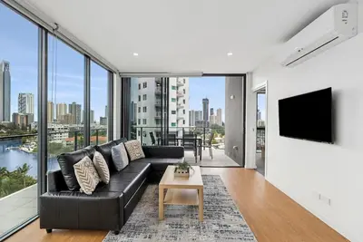 Image de Skyline Serenity - Modern Escape + Stunning Views