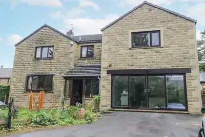 Image de The Treetop, romantic, with a garden in Settle