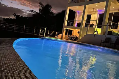 Beautiful Six Bedroom Estate