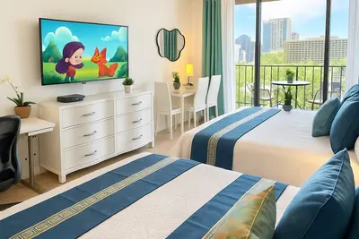 Image de Waikiki Ocean View Studio, 3Beds, 1 Block to Beach