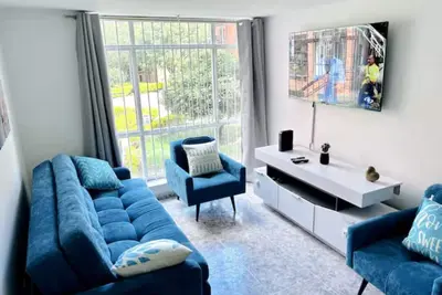 Image de Modern Apartment 15 Minutes from the Airport & American Embassy