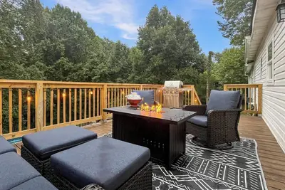 Image de 4-bedroom house in charming Beckley with Ac, relaxing back porch, pet friendly