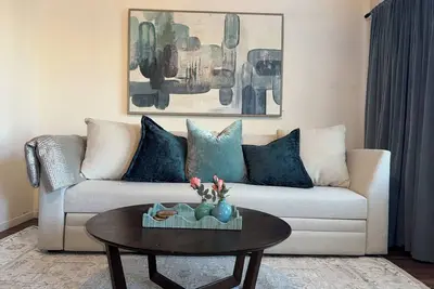 Private beachfront 1br apt with sofa bed in Onekama