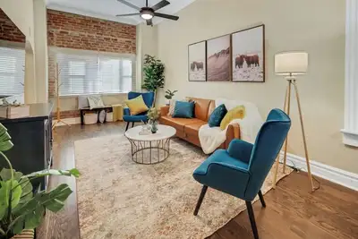 Image de Vibrant 2Bedroom in Denver's Historic Art District