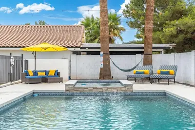 Image de Boutique-Style Luxury Stay | Pool • Spa • fire pit