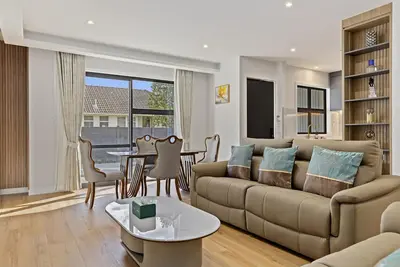 Image de Lake Haven apartment 2 - short stroll to lake front and town