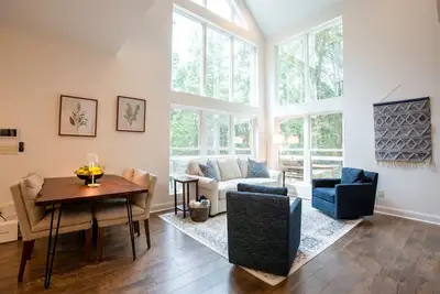 Image de Blueberry Mountain Hideaway | 2 King Bedroom Suites + Loft + Porch