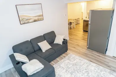 Image de Luxury One Bedroom Private Apartment