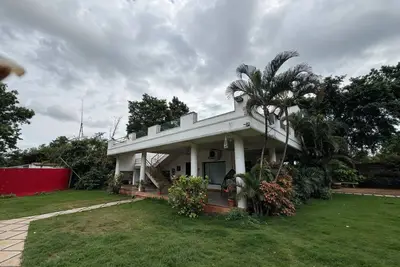 Image de BluePebble Villa 3bhk Private Pool Retreat by Homeyhuts