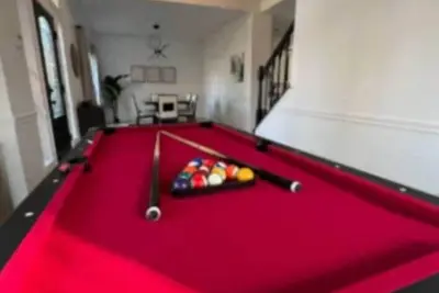 Image de Entire Home | 8 beds, mini event w/pool table