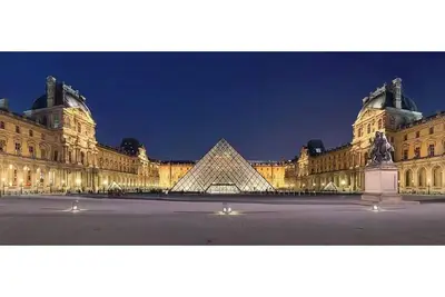 Image de Elegant 2-Bedroom Parisian Duplex with Private Terrace Near the Louvre –Sleeps 4