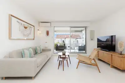 Image de Appart Haut de gamme, center Juan les pins, 3 min de la plage. clim, 4 pers,