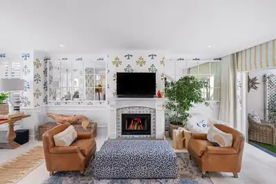 Image de Modern Coastal Townhouse at The Majestic