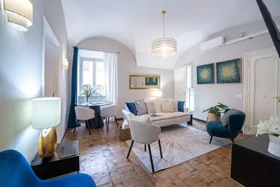 Image de Cozy Colosseum Home-Families