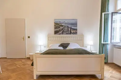 Image de Stylish Room in Shared Apartment for 4, Near Downtown