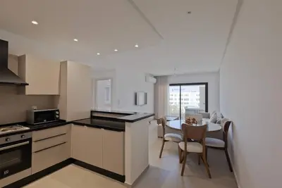 Image de Appartement hote standing avec picine place parking picine topogon