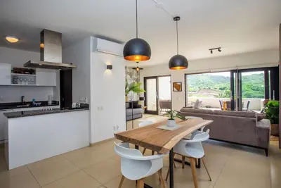 Image de Greenview Blue Bay Golf and Beach Resort Apartment