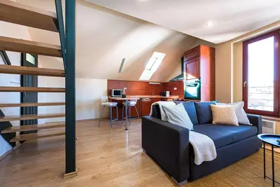 Image de Castle View Loft – Cozy Top Floor Apartment in Prague Old Town