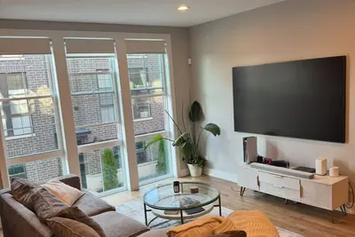 Image de 4-bedroom townhome in superb Chicago