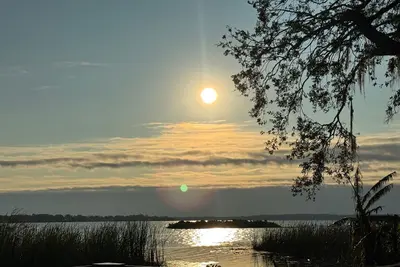 Image de Lakefront Views-Private Porch and Deck- Close to the Villages in Leesburg