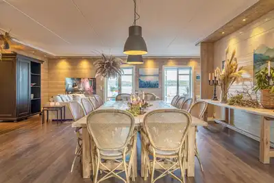 Image de Cool 2-bedroom apartment in Marstrand with patio just by the quay and seaview