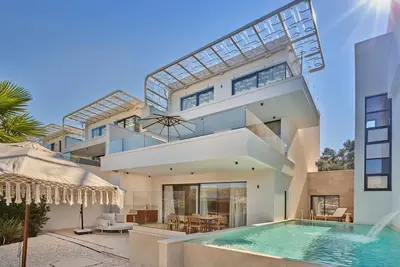 Image de Luxury Villa Lunea with Pool Ii