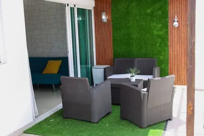 Image de 2-bedroom Penthouse condo  in Prime Santo Domingo Domingo with Ac