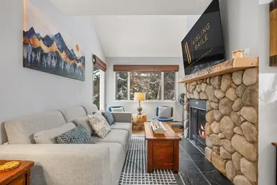 Image de The Cozy Cork | Toby Chair | Sauna | Resort Access