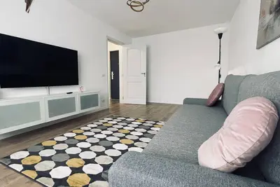 Image de Welcoming apartment with Ac in vibrant Bucharest