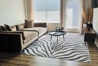 Image de Fantastic Comfy Retreat Close to Everything 2-bedroom 2-bathroom apartment