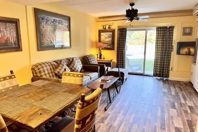 Image de Cozy 1 bedroom at Rivergreen Resort