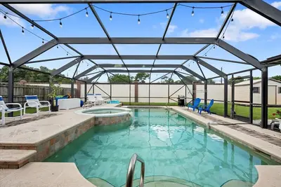 Image de The Beach House – Melbourne Getaway w/ Pool