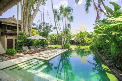 Ultimate Pool Stunning Views at Perfect Location