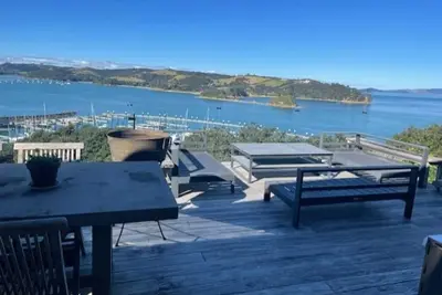 Image de Attractive sunny house with wonderful views