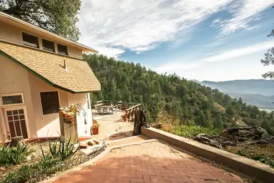 Image de Cozy Rustic Mountain Home with Breathtaking views